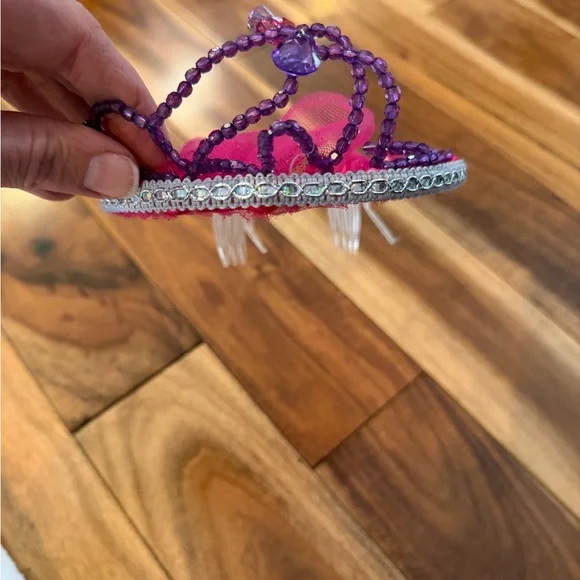 American Girl Willie Wisher Frozen Elsa Cape OS with Snowflake Design + crowns - Picture 5 of 5